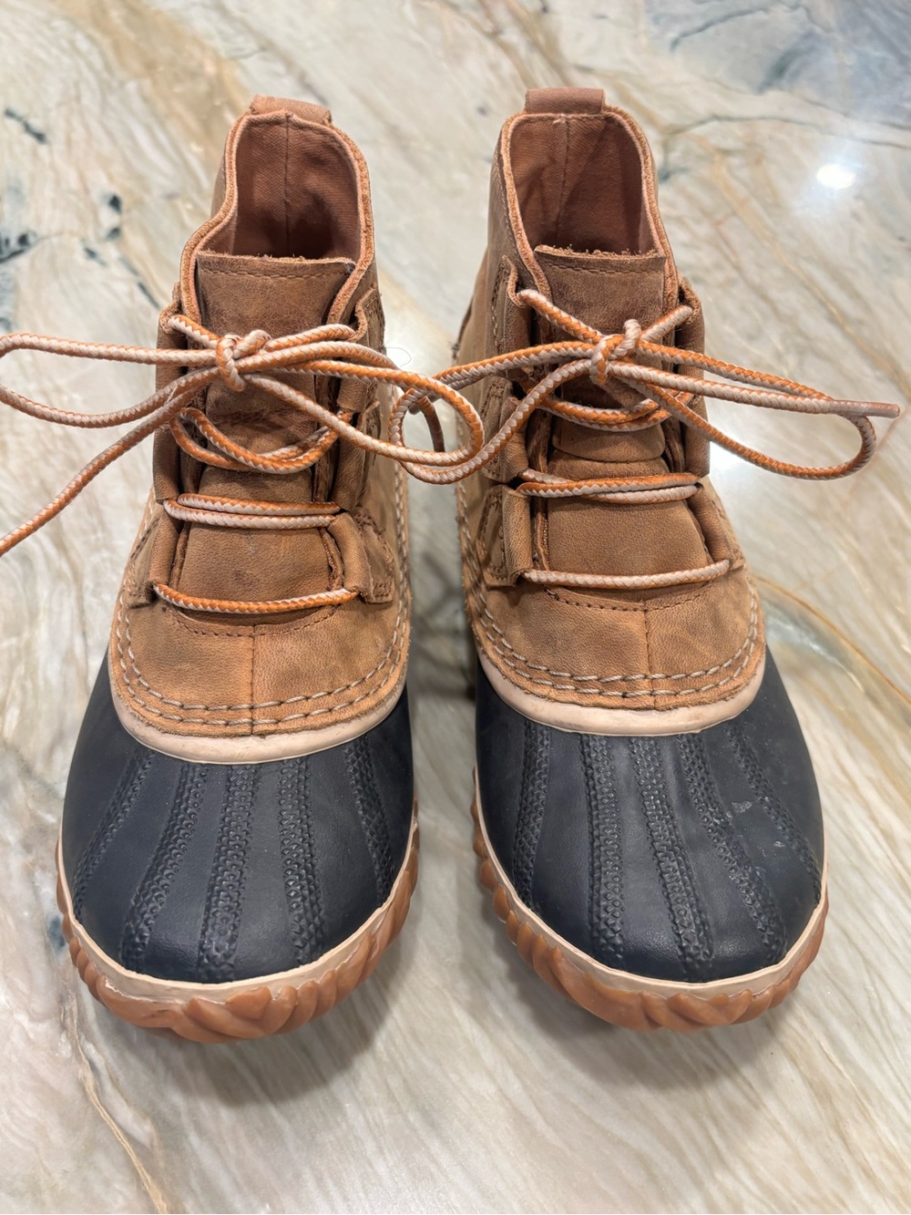 SOREL Women’s Out 'n About Duck Boots Navy/Tan Size 6 Waterproof Lace Up Low Top